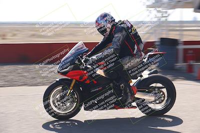 media/Nov-03-2025-Lets Ride (Mon) [[4d74c1c4d3]]/A Group/Grid/